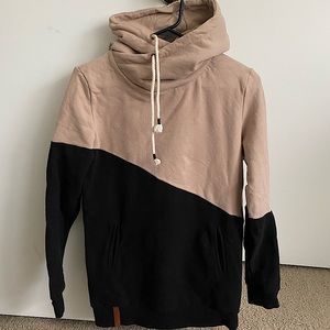 Price drop! Ampersand Avenue single hood sweatshirt